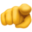 į žiūrovą rodantis smilius Emoji (Facebook)